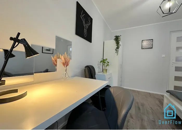 Jager 10 Min To Old Town Gdansk,pkp & Shopping Mall ホームステイ *